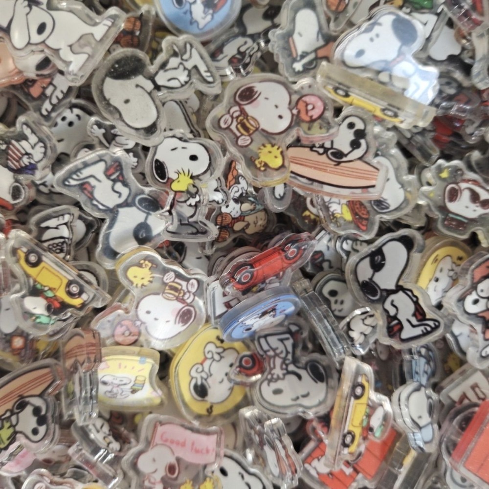 50-100 Pezzi 2cm Snoopy in Acr - Phone Accessories Supplier recensione e prezzo